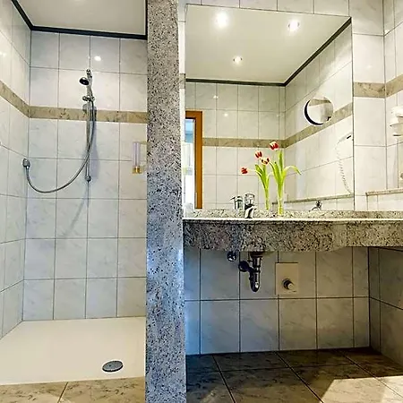 Hotel Roehrs 3*